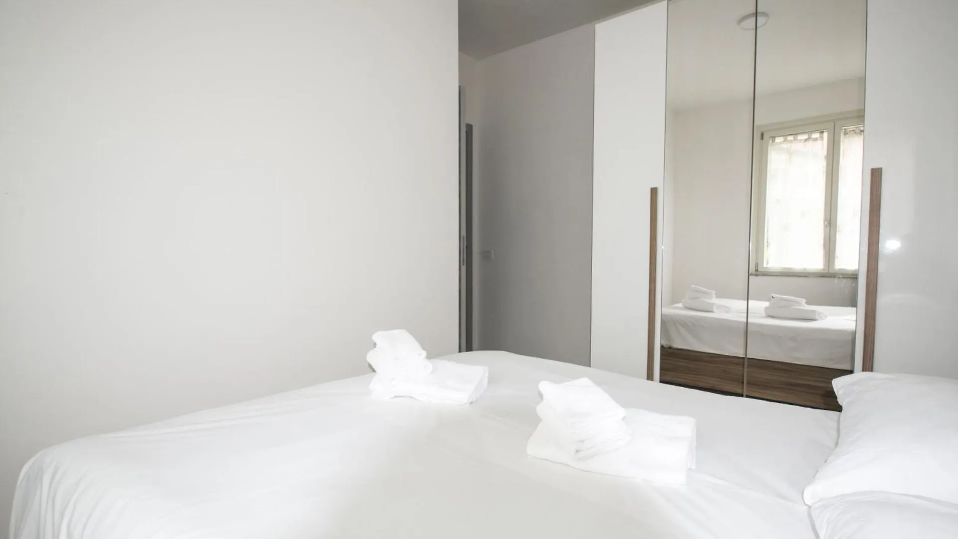 Casa Sole Διαμέρισμα Brezzo
